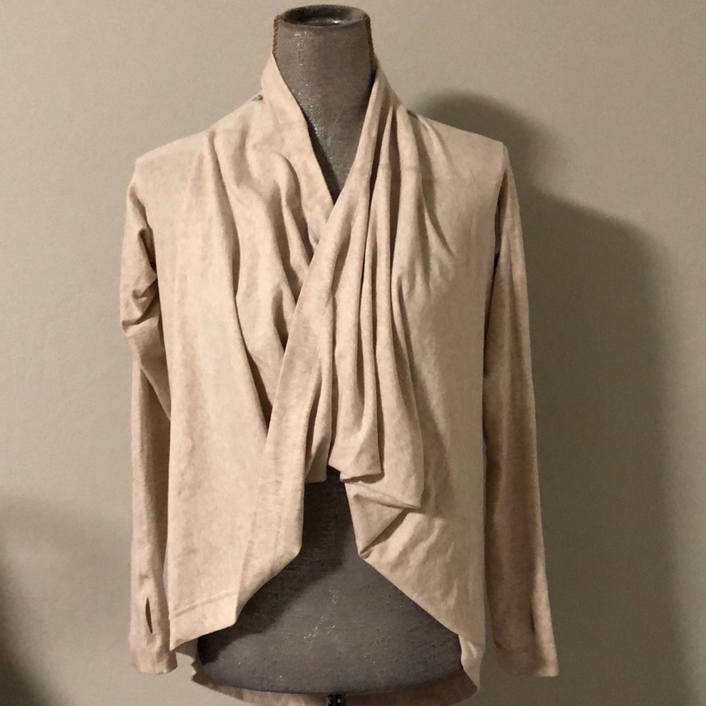 NWOT Lulu lemon oatmeal color sweatshirt